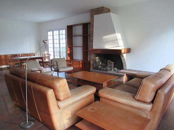 MAISON MEUBLEE A L'ANNEE GGE JARDIN