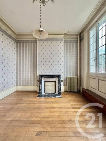 Maison à vendre  6 pièces - 217,62 m2 MOULINS - 03