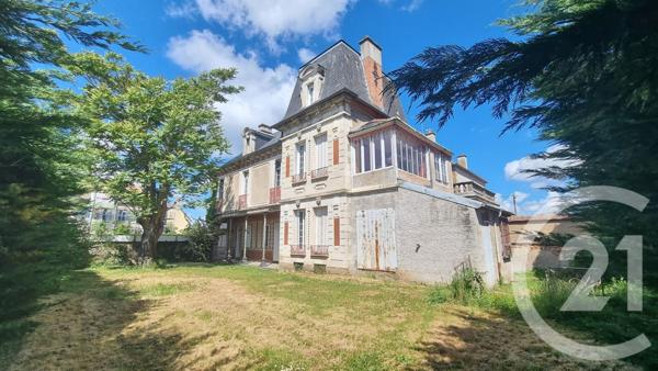 Maison à vendre  6 pièces - 217,62 m2 MOULINS - 03