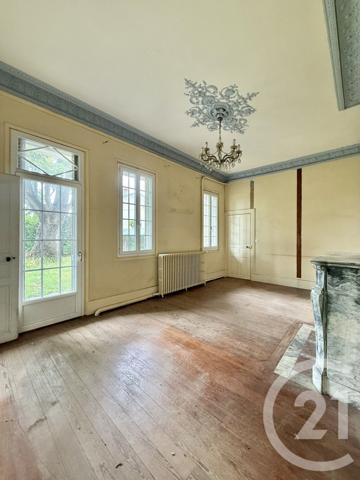 Maison à vendre  6 pièces - 217,62 m2 MOULINS - 03