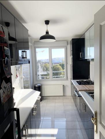 Appartement 3p 64m2 terrasse et garage