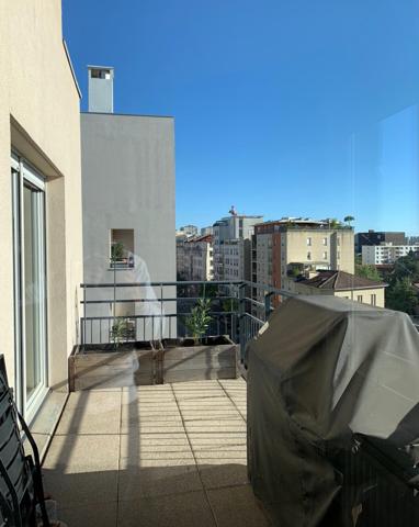 Appartement 3p 64m2 terrasse et garage
