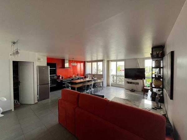 Appartement 4 pièces à Quincy-sous-Sénart : balcon et garage !