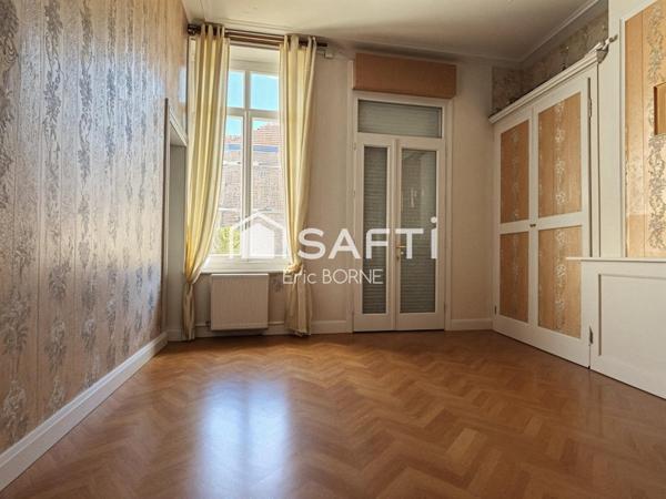 Maison de maitre avec jardin en plein coeur de ville