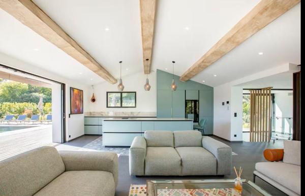 Maison à vendre  6 pièces - 280 m2 LA CROIX VALMER - 83