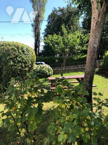 A vendre à Mauriac, en plein coeur du centre-ville mais dans un quartier résidentiel calme et v...