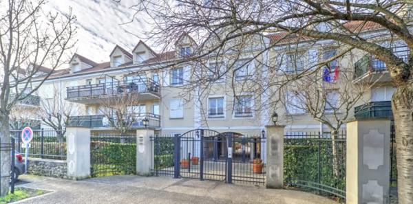 Appartement t2 + box