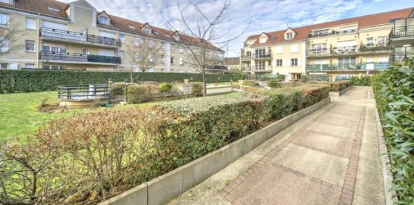 Appartement t2 + box