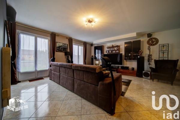 Pavillon 5 pièces de 143 m² à Fresnes-en-Woëvre (55160)