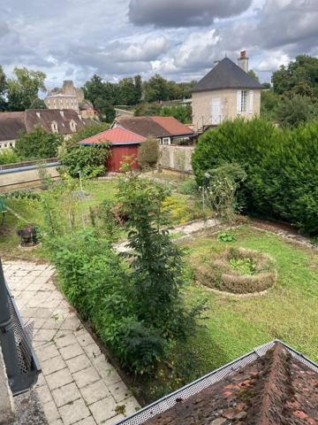 Bien de caractère de 260 m2 habitable dans un quartier historique de Châtillon sur seine !
