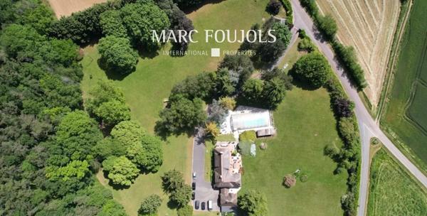 Maison de campagne au sein d’un parc de 2,5 hectares