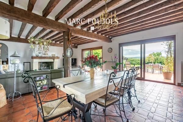 Maison de campagne au sein d’un parc de 2,5 hectares