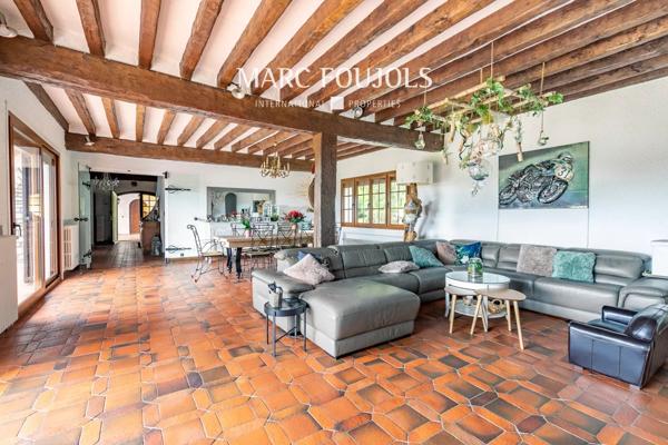 Maison de campagne au sein d’un parc de 2,5 hectares