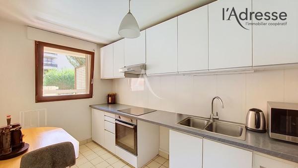 PUTEAUX/ Proche la Défense - Appartement 3 pièces de 70m² avec 2 Terrasses, Cave et Parking