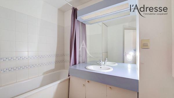 PUTEAUX/ Proche la Défense - Appartement 3 pièces de 70m² avec 2 Terrasses, Cave et Parking