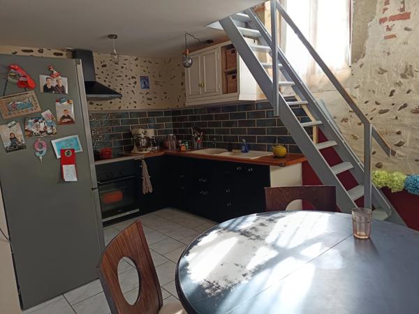 Appartement de type T3, avec beaucoup de cachet.