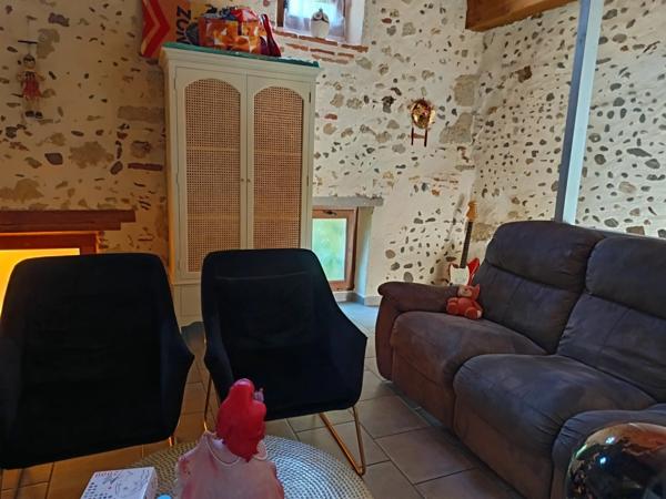 Appartement de type T3, avec beaucoup de cachet.