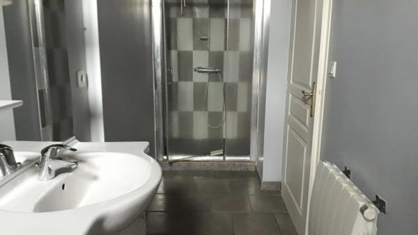 Appartement de type T3, avec beaucoup de cachet.