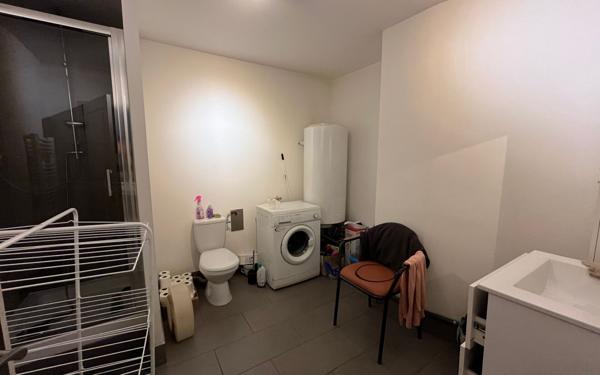 Immeuble à vendre    6 pièces •  Soual