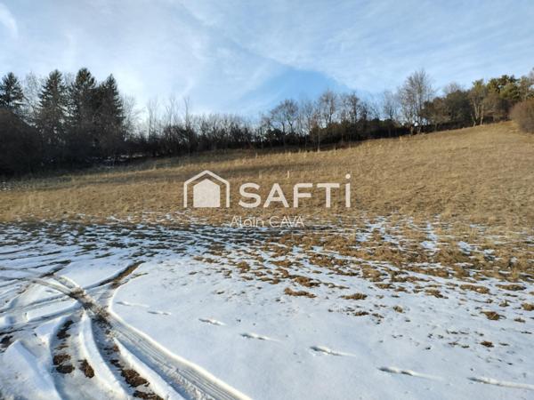 Terrain à batir de 1513m² dont 570m² de constructible, exposé Sud/Ouest sur la commune de MONTCLAR