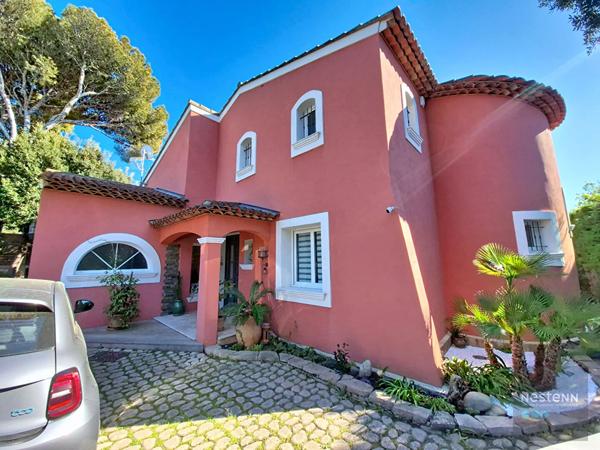 Maison T6 avec piscine Six Fours le Brusc