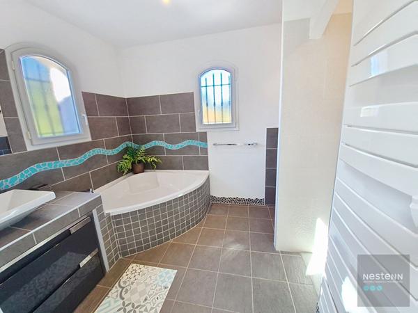 Maison T6 avec piscine Six Fours le Brusc