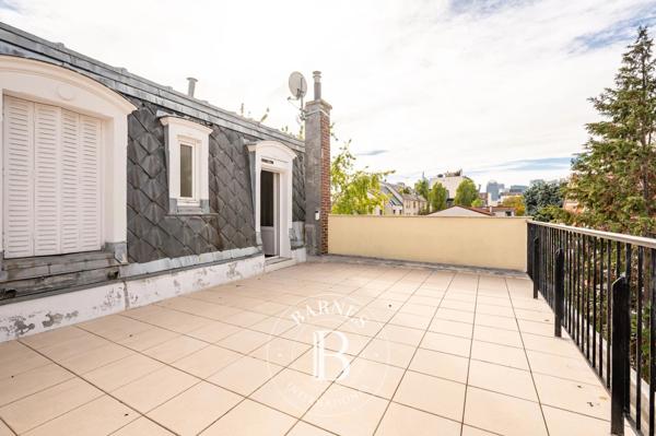 Courbevoie, Maison 4 Chambres -  203 m² à vendre