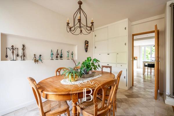 Courbevoie, Maison 4 Chambres -  203 m² à vendre