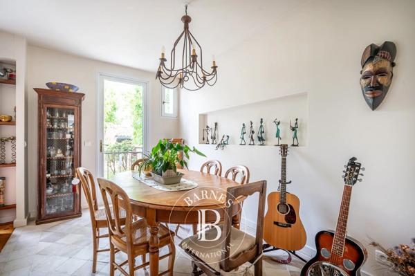 Courbevoie, Maison 4 Chambres -  203 m² à vendre