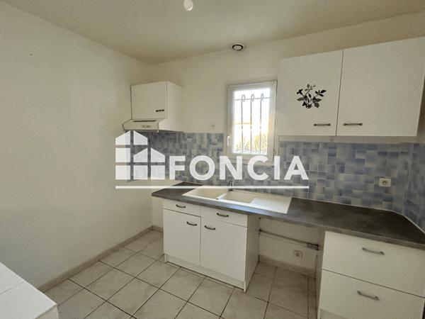 Location Appartement 3 pièces 70 m² - 189 CHEMIN COSTE CANET Bellegarde 30127