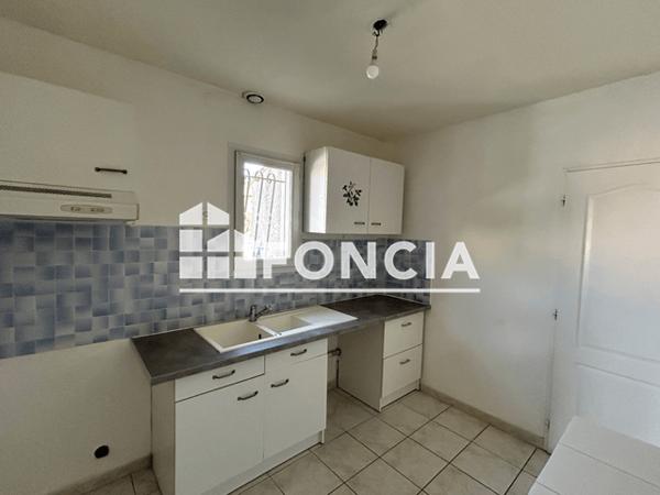 Location Appartement 3 pièces 70 m² - 189 CHEMIN COSTE CANET Bellegarde 30127