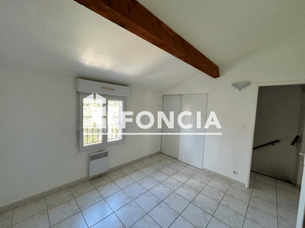 Location Appartement 3 pièces 70 m² - 189 CHEMIN COSTE CANET Bellegarde 30127