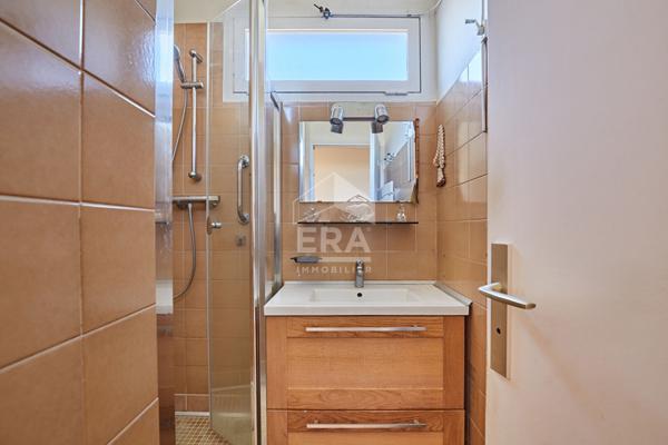 T3 avec terrasse, ascenseur, parking, Aix-en-Provence