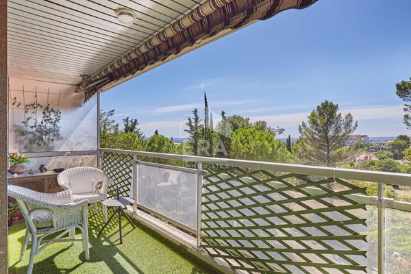 T3 avec terrasse, ascenseur, parking, Aix-en-Provence