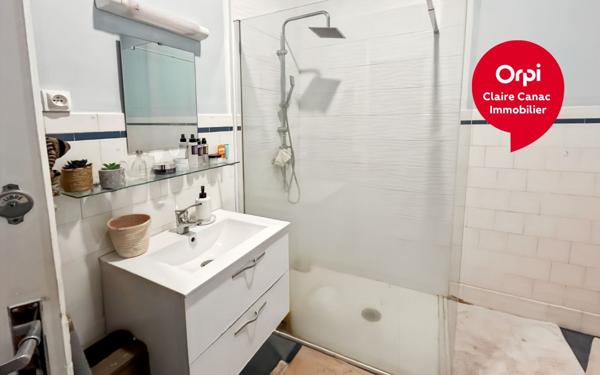 Immeuble à vendre    7 pièces •  Castres