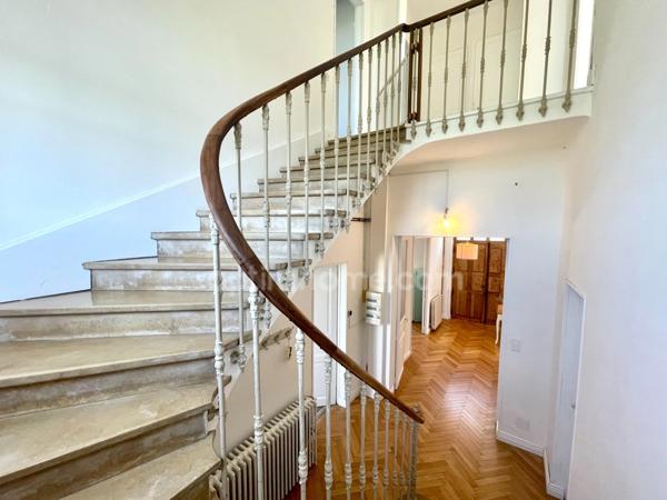 MAISON DE MAÎTRE 6 PIÈCES 172 M2