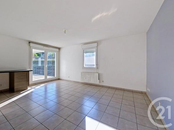 Appartement T3 à vendre  3 pièces - 59,08 m 2   CEYRAT  - 63