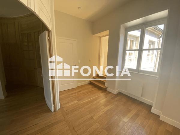 Location Appartement 3 pièces 88.83 m² - 3 RUE DU LYCEE Besançon 25000