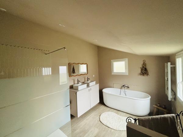 Charmante maison 1930, 3 chambres avec Jardin, quartier Carnot