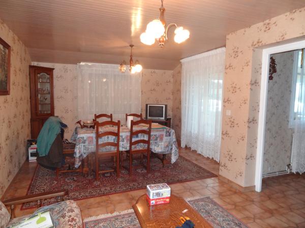 Plounévez-Quintin (22110) Maison dans un cadre paisible, un projet à saisir