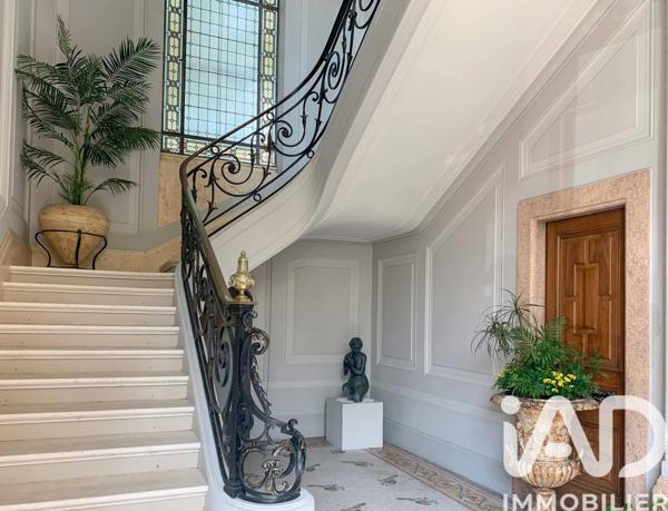 Appartement à vendre 4 pièces 109 m² Fontainebleau