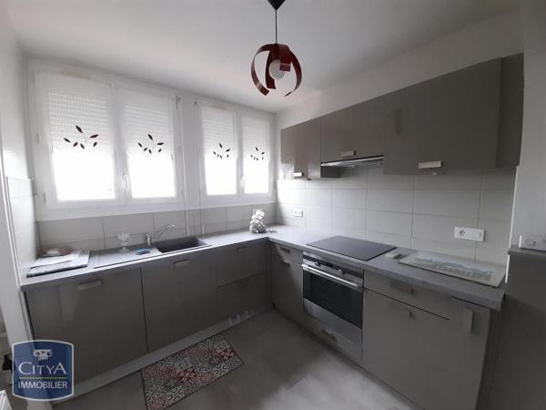 Appartement à louer 3 pièces 72.3m²