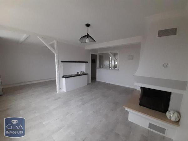 Appartement à louer 3 pièces 72.3m²