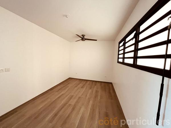 Location Appartement38,36 m² - 1 Pièce - SAINT DENIS (97400)