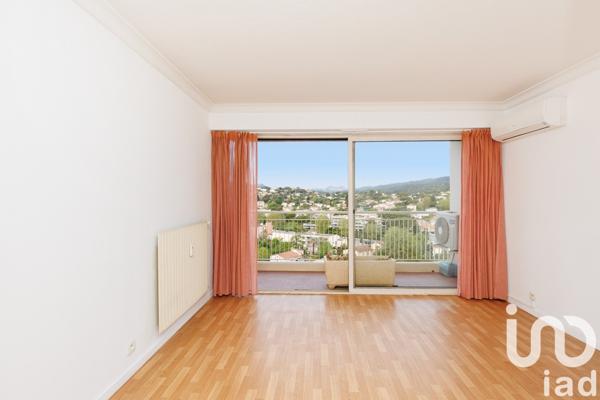 Appartement à vendre 5 pièces 144 m² Mandelieu-la-Napoule