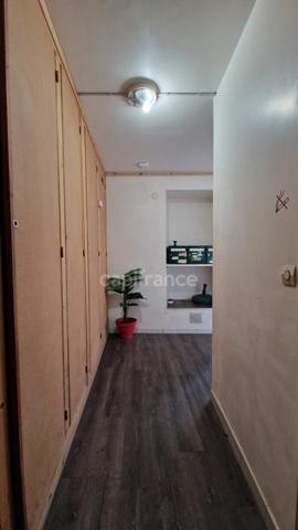 Dpt Essonne (91), à vendre ETAMPES immeuble de rapport au centre ville avec 2 cours