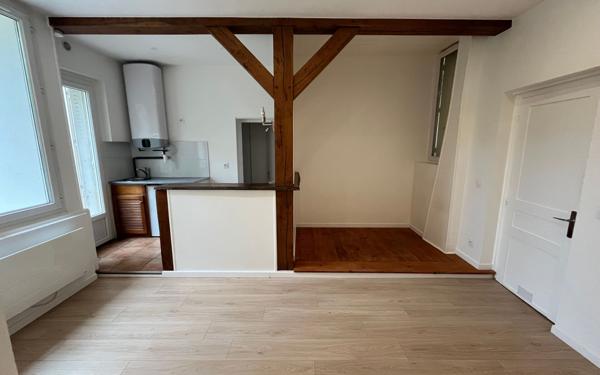 Appartement à louer    1 pièce •  Bourg-la-Reine