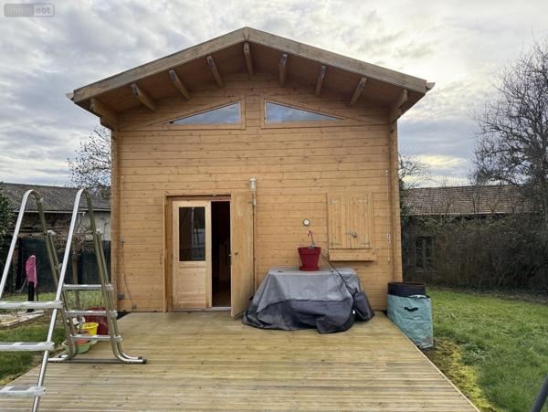 Chalet à vendre à Ris dans le Puy-de-Dôme (63290), ref : 2025/914-03020