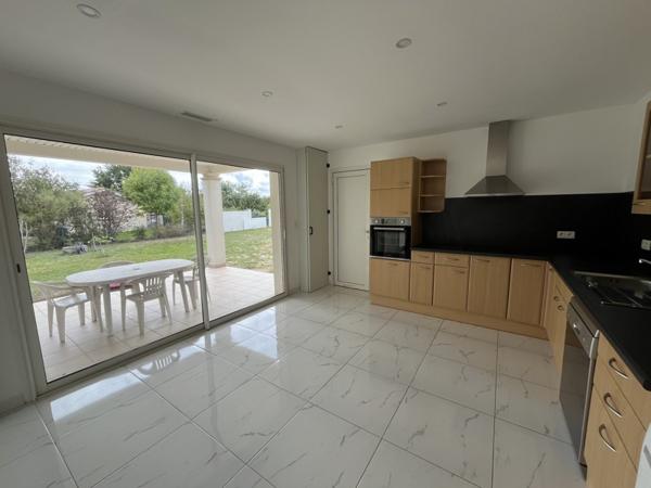 Maison à vendre |  Castelsarrasin |  6 pièces | 200 m²