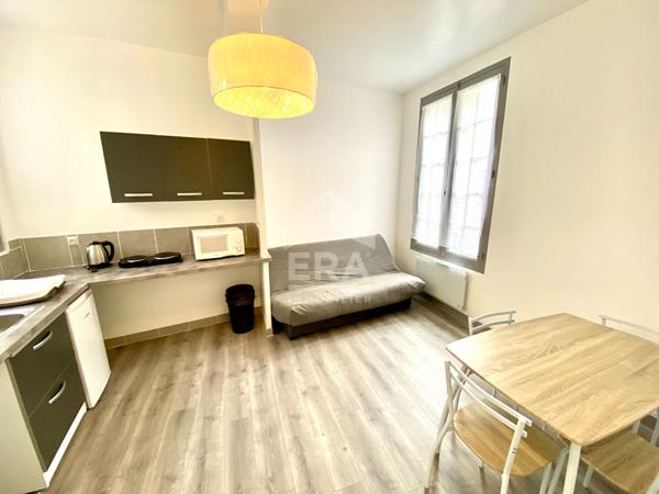 STUDIO MEUBLE - BLOIS HYPER-CENTRE - LOYER CC = TOUT COMPRIS !